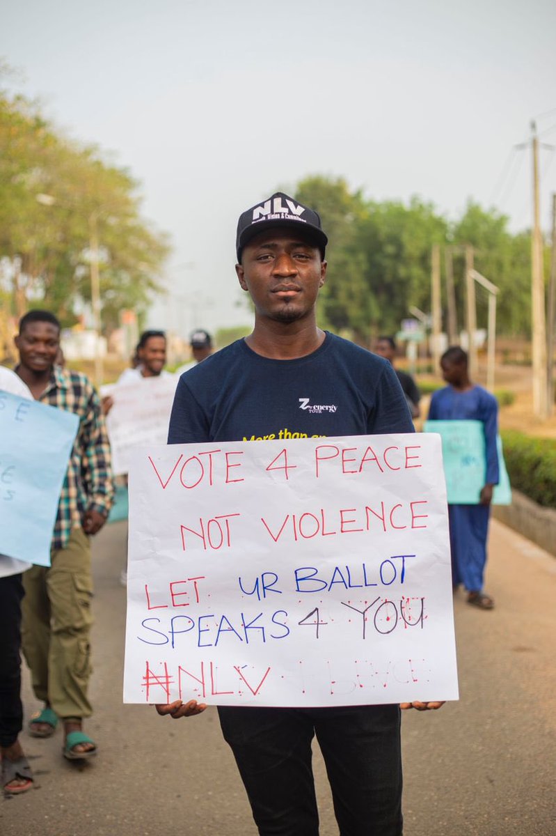 NLV_National's tweet photo. Earlier today, NLV carried out ELECTION SENSITIZATION WALK across all LAUTECH students area, alongside with WASO MARKET! https://t.co/k5VMrDEbhP