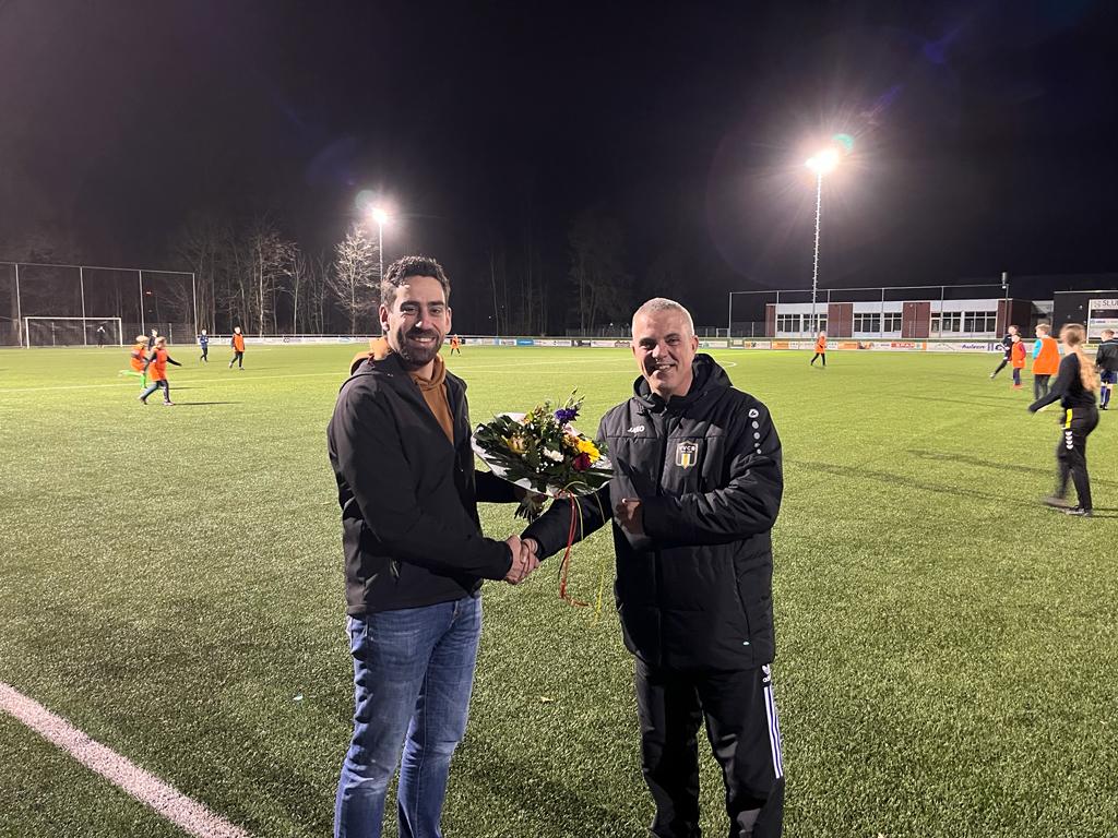 Voetbal Creil-Bant tweet media