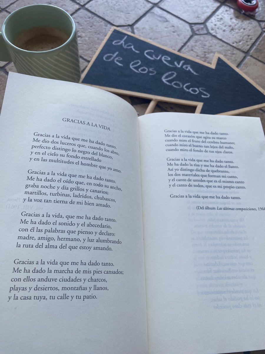 Un café y un poema al despertar. Hoy: Gracias a la vida, Violeta Parra #UnCaféYUnPoema #Poesía #LaCuevaDeLosLocos #VioletaParra