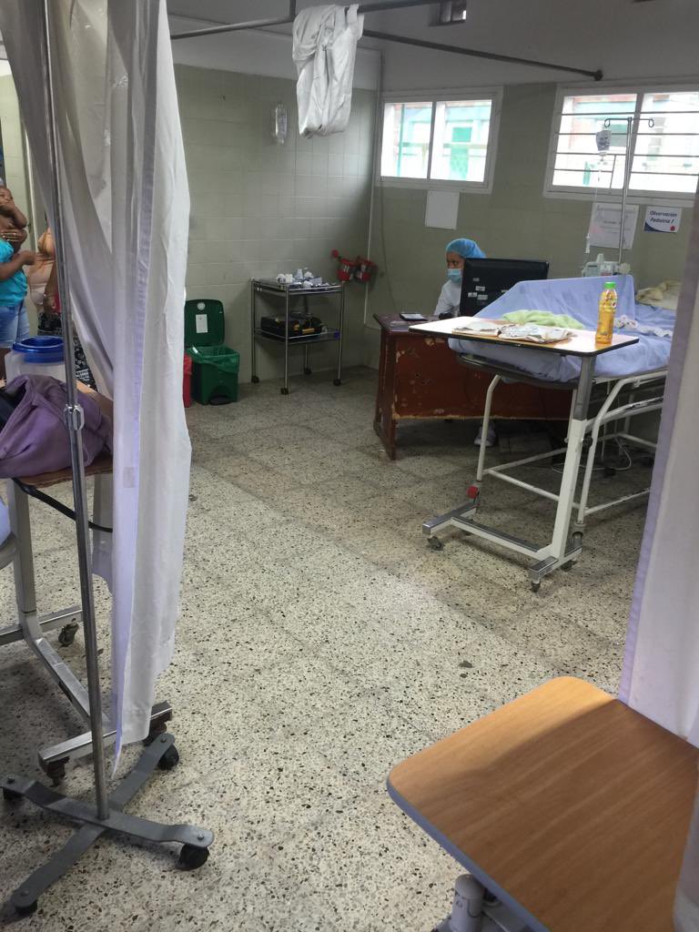 mapirad's tweet photo. @CelsoTeteC Cómo le parece esta bodefa, es el hospital de Apartadò en antioquia.  Por eso es q la derecha no pelecha . https://t.co/kJI5IoS2PD