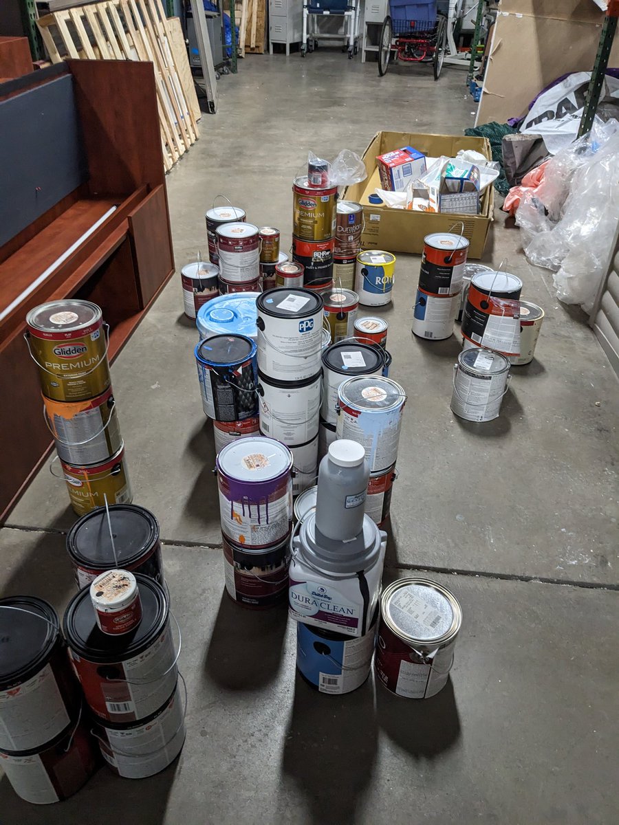 MaggiHeyer's tweet photo. This much paint could only mean one thing, Tifo time! #wwmn #dcmn #LosLoons https://t.co/7YRovc8omm