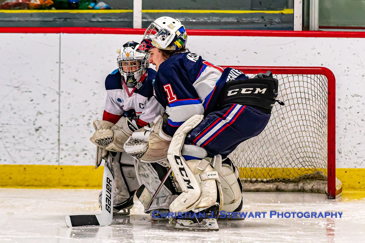 ppanthersvijhl's tweet photo. The Kelly brothers are getting a rest tonight in net, so the @ppanthersvijhl have brought up @PMHAEagles U9 Flames goaltender Will Watson who will anchor the team between the pipes against @PortBombers! GO WILL! https://t.co/DbnVr2BdZm
