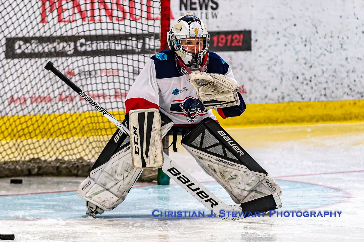 ppanthersvijhl's tweet photo. The Kelly brothers are getting a rest tonight in net, so the @ppanthersvijhl have brought up @PMHAEagles U9 Flames goaltender Will Watson who will anchor the team between the pipes against @PortBombers! GO WILL! https://t.co/DbnVr2BdZm