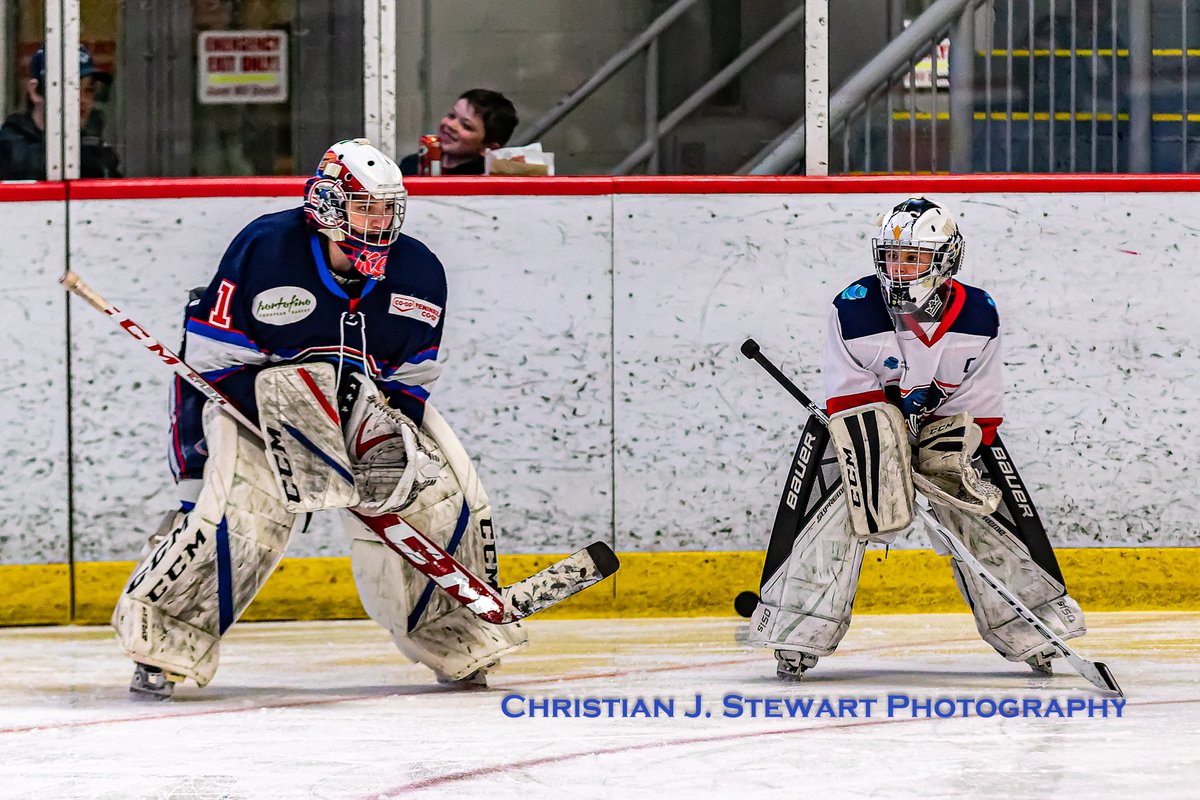 ppanthersvijhl's tweet photo. The Kelly brothers are getting a rest tonight in net, so the @ppanthersvijhl have brought up @PMHAEagles U9 Flames goaltender Will Watson who will anchor the team between the pipes against @PortBombers! GO WILL! https://t.co/DbnVr2BdZm