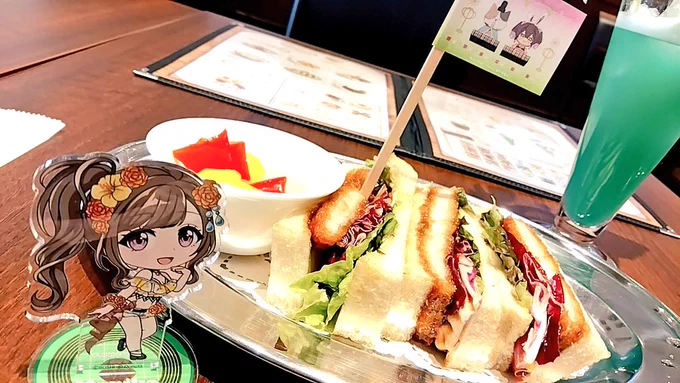コース料理だよ…まり…さすがの値段だったがほぼケーキ代か?そういえば私は大人だったと思ってMerm4id酒飲んだおいしかったです 