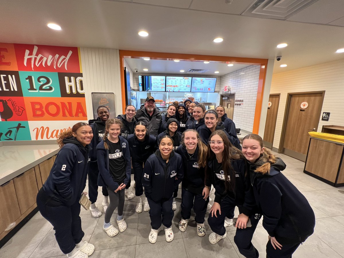 PSHbgWBBall's tweet photo. Winner winner chicken dinner @Popeyes 

#championshipbound https://t.co/w0JrWrI8Ys