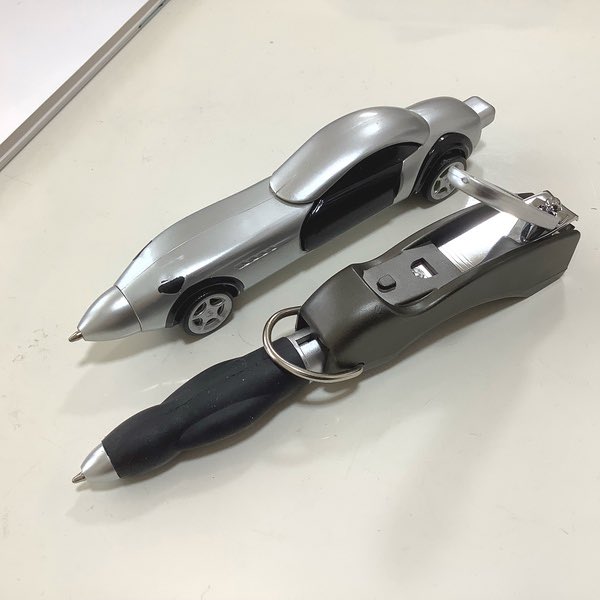 「自分が文具周辺に求めるものは、便利>面白い>カッコいい>>可愛い>>>>>>綺麗」|かずはしとも【新刊WEBコミックス春に2冊発売！】のイラスト
