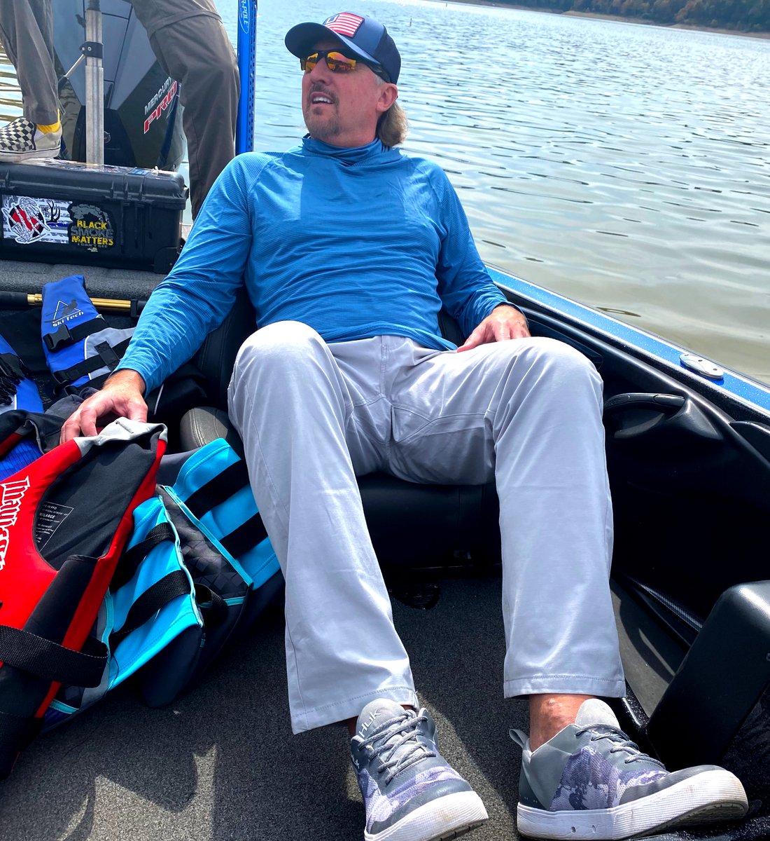 FRCcrew's tweet photo. We're kicked back and relaxed at beautiful Tygart Lake on this week's episode! #LifeOnTheFly
#YETI #HatchOutdoors #HukGear #RockyMountainRafts #TeamRMR #sawyerstation #SimmsFishing #FishItWell #TroutRoutes #AlmostHeaven #GoToWV #WVDNR #WildAndWonderful #TygartLakeStatePark https://t.co/bkrD1xIDOB