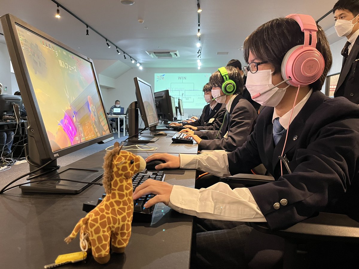 clarkkagoshima's tweet image. キリン🦒も応援しています✨

 #KBCC
 #クラーク国際
 #eスポーツ
 #高専交流戦