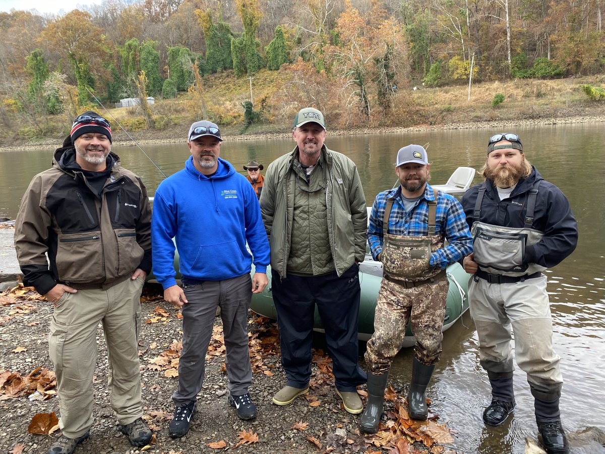 FRCcrew's tweet photo. On this week's episode, we're exploring Tygart Lake State Park in all four season! Check it out! #LifeOnTheFly
#YETI #HatchOutdoors #HukGear #RockyMountainRafts #TeamRMR #sawyerstation #SimmsFishing #FishItWell #TroutRoutes #GoToWV #WVDNR #WildAndWonderful #TygartLakeStatePark https://t.co/pDyL3irax2