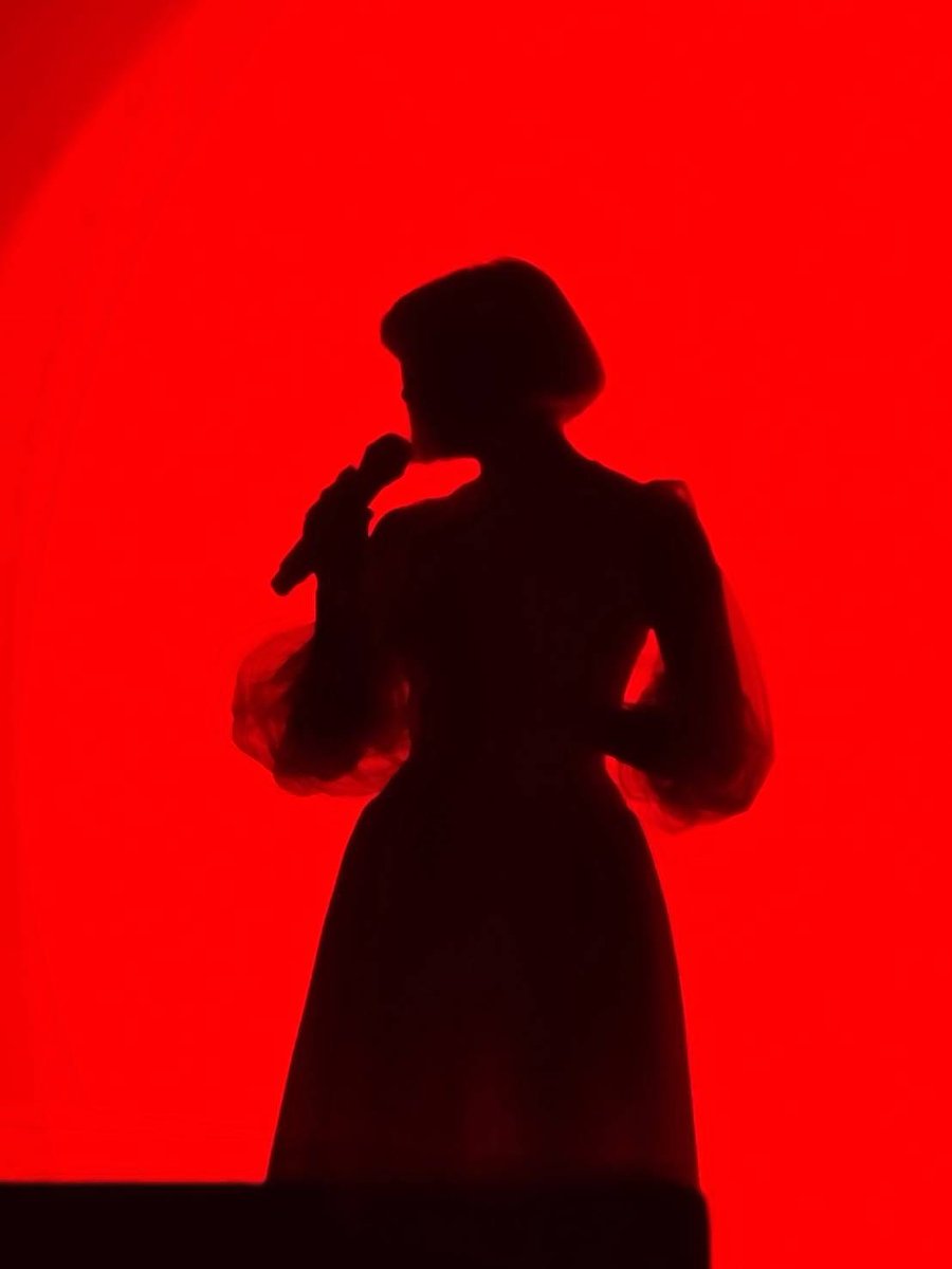 yoxnn_chyy's tweet image. ลงเป็น Memories ไว้งับ ว่าชีวิตนี้เคยจอน้องออตัวจริง ได้ฟังเสียงน้องสดๆ ได้ฟังบทเพลงอันไพเราะสดๆ ชีวิตนี้คอมพลีทละ หลังจากอยากให้น้องมา แต่ก็ได้แค่คาดหวัง พอเห็นน้องจะมาไทย ใจนี่ตื่นเต้นมาก555 น้องออ Energy เยอะม๊ากกจริงๆ พลังไม่ตกเลย #AuroraTH2023 #TheGodsWeCanTouchTourTH