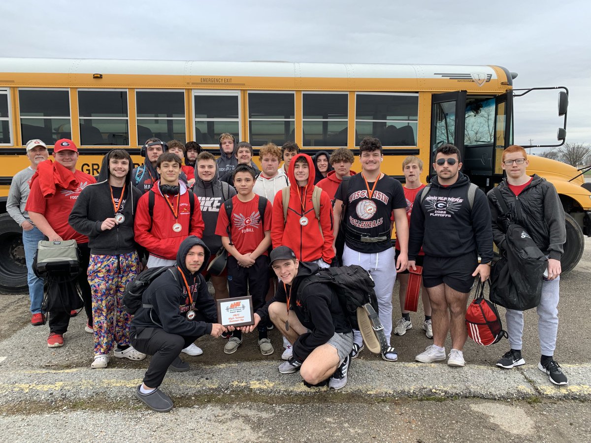 RidgerunnerFoo1's tweet photo. Won 2nd place at the Afton Powerlifting meet. Set some new maxes, broke some school records and had a great time competing. On to Regionals to punch some tickets next week. https://t.co/Qdvz6Nm2PA