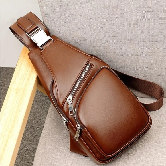 So good I had to share! Check out all the items I'm loving on <a href="/Poshmarkapp/">Poshmark</a> #poshmark #fashion #style #shopmycloset #nike #igloo: posh.mk/9ECDBLzdHxb