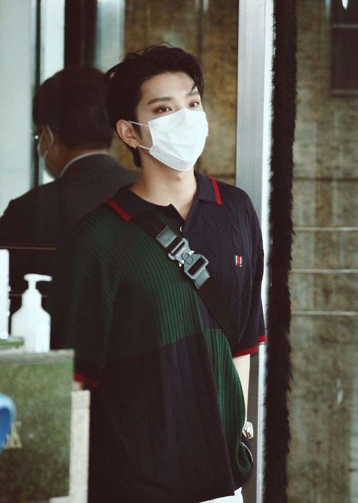 shushua3012's tweet photo. COLLIDE

a jihan/hongyoon au wherein shüa, a national athlete who always wanted to be number 1, met jeöng, an actor who's tired of his work, in a convenience store

but even though magkaiba sila ng view sa buhay, they unexpectedly fell and collide https://t.co/aulNazHGu0