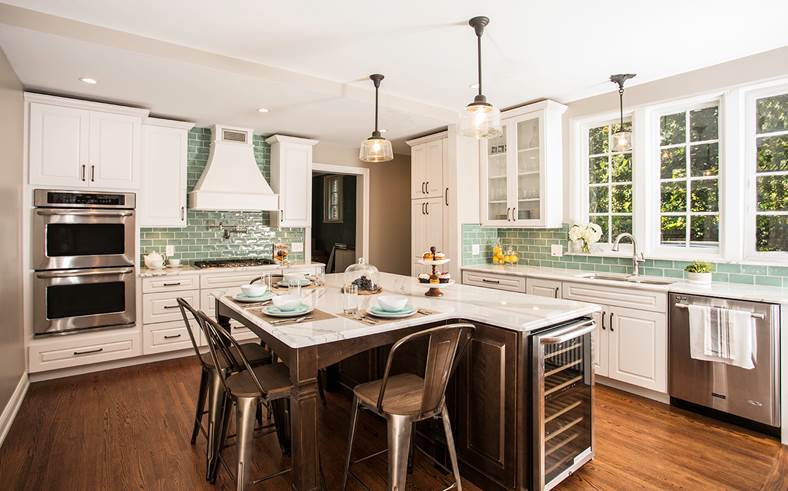 RenaissanceRest's tweet photo. Make your house feel like your dream home with our expert carpentry services now! https://t.co/95D1GTAA0F 

#RenaissanceRestorationsInc #BathroomRenovation #Detroit #KitchenRestoration #Roofing #Birmingham #HomeAdditions #Home #Restore #Repair https://t.co/1rpOLd3ooH