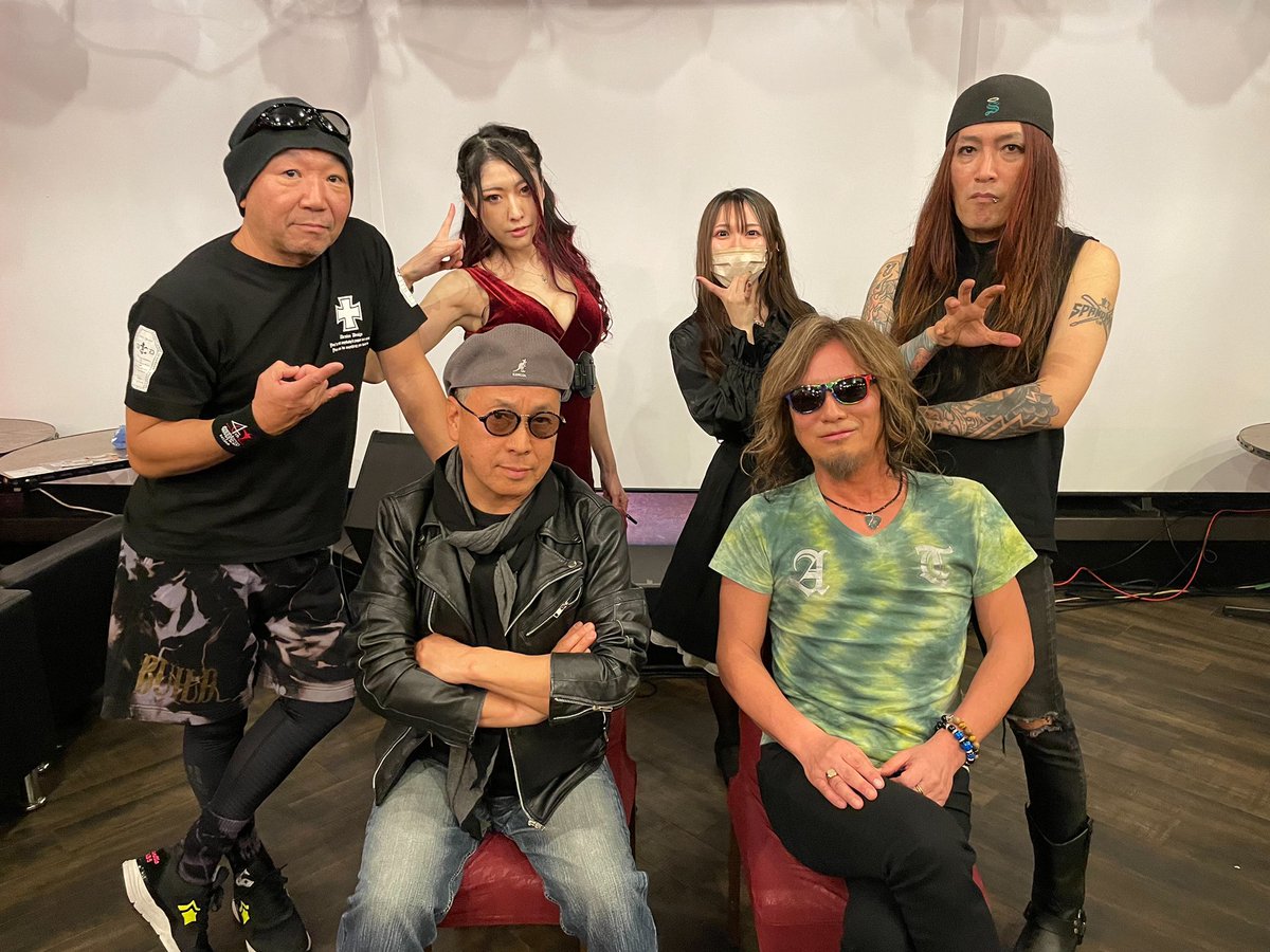 MindblowF's tweet photo. MindbloW 
              in Tokyo
　お足元悪い中ご来場いただきまして有難うございました。本日も宜しくお願い申し上げます🤲 https://t.co/cVbUbKZ6nK