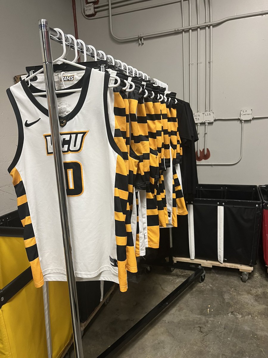 Rivalry W!!! #WinnerLaundry on Broad Street tonight! #LetsGoVCU