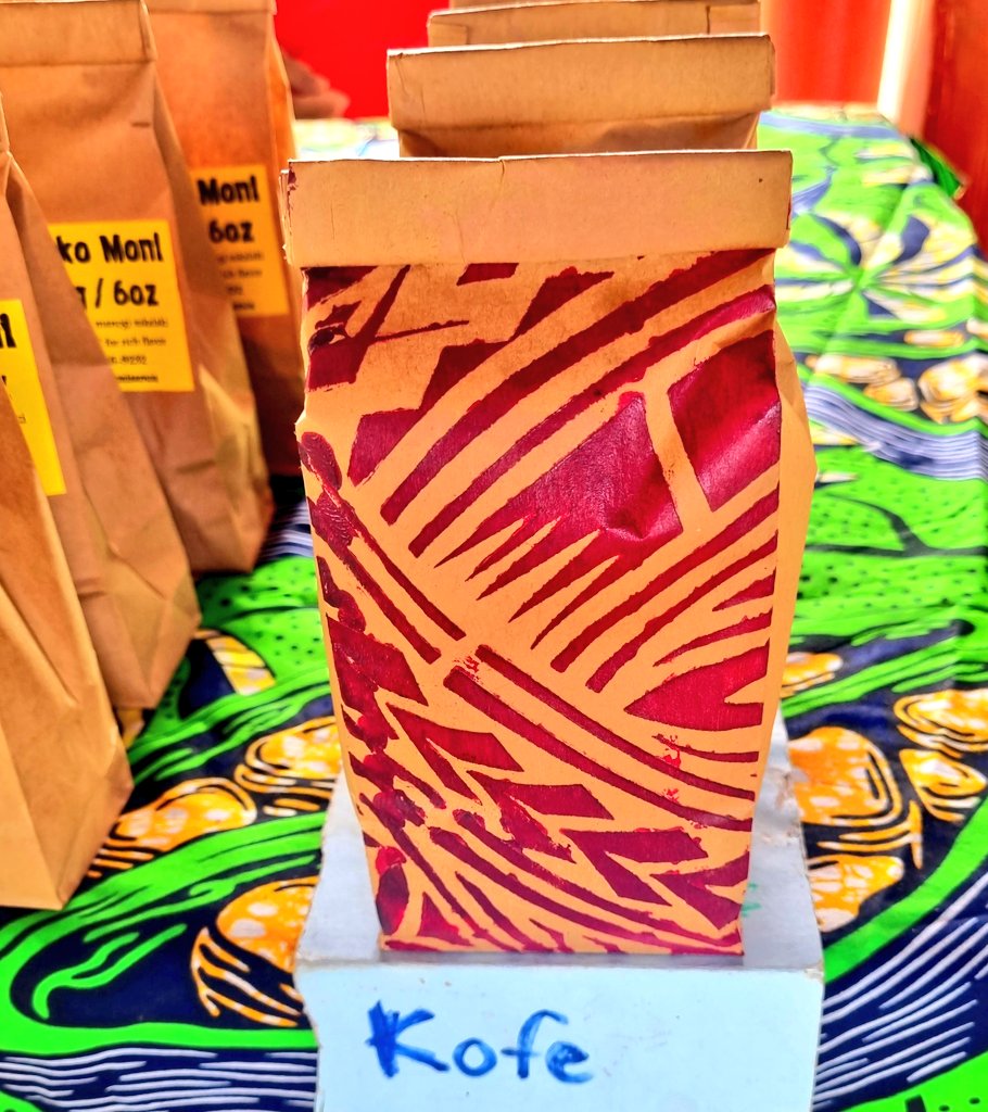 Thank you to everyone who joined us at the #SWAG market 🍍 today! We are the ONLY MARKET in SAMOA 🇼🇸 that BANS 🚫🚯 plastic & styrofoam!Please #KeepSamoaBeautiful by #reducingwaste! #greenchoices #noplastic #nostyrafoam #greenmarket #reducereuserecycle ♻️