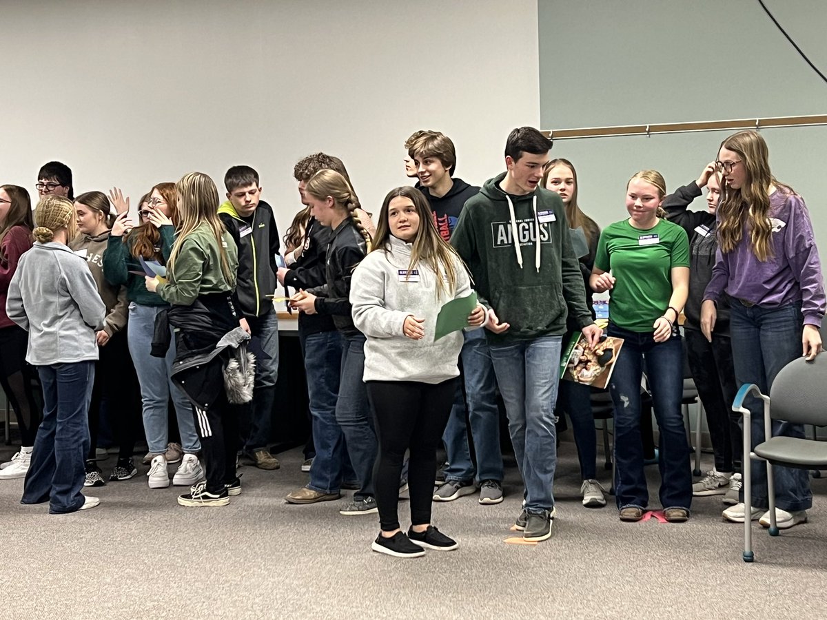 Kansas4H's tweet photo. We are working on communication skills at 4-H Ambassador Training so we can better promote #Kansas4H to new audiences! ππ€π€ https://t.co/wGjNrJj8Zc