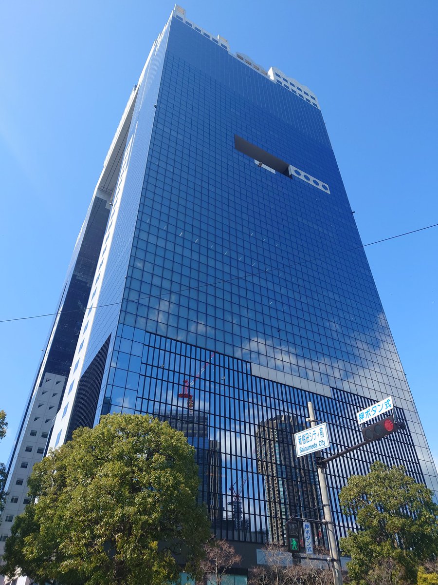 講演会場に到着！
大阪駅周辺、工事だらけで関東人にはカオス！！
#大阪駅
#タワーイースト
#エーザイ