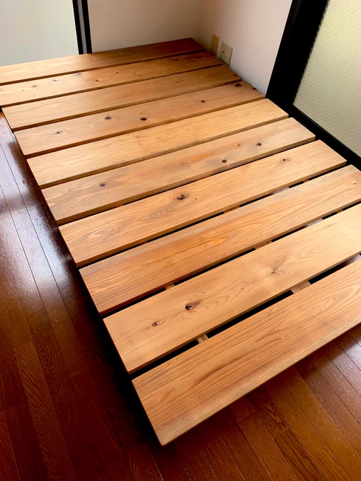 DIYベッド完成なのだ!!!シーツ買い替えたい... 