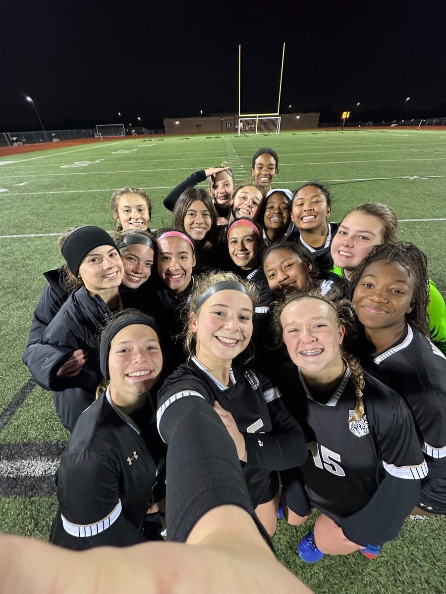 Final: Tigers 8- Cedar Hill 0