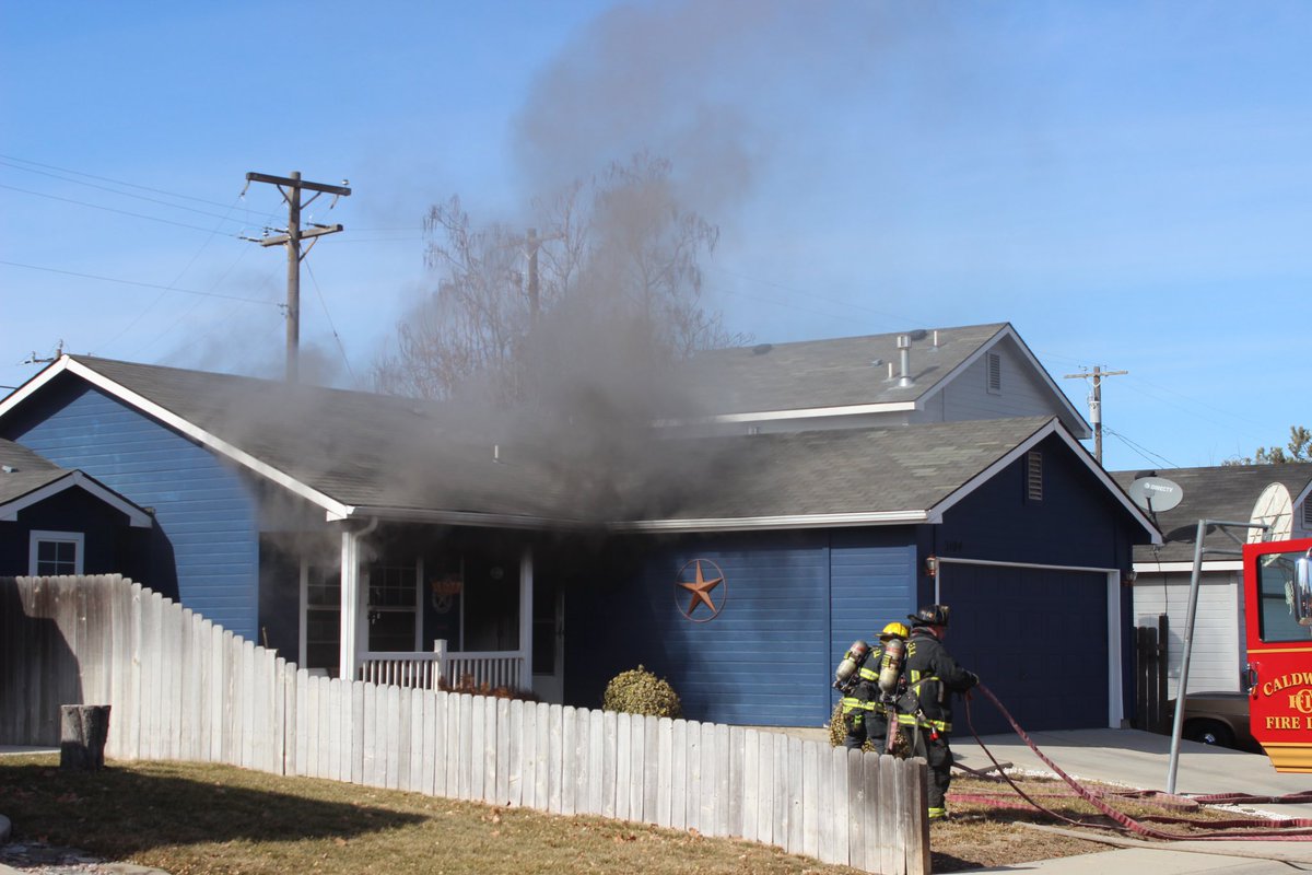 caldwellfireid's tweet photo. Caldwell Fire responded to a structure fire this afternoon. The resident was able to safely evacuate and firefighters got a thorough knockdown on the fire. Cause was determined to be heavily oiled rags in the dryer. https://t.co/p1ll7NpbAU
