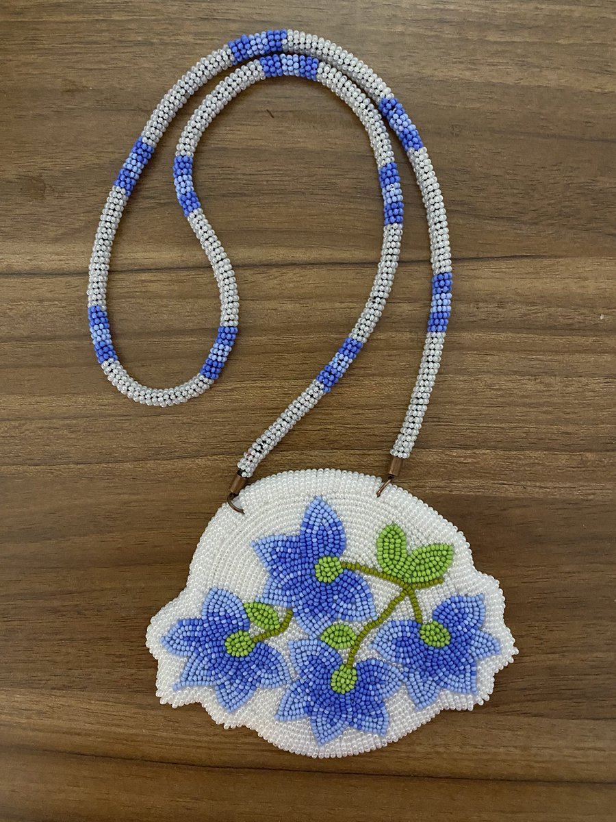 Anthrobeader's tweet photo. New #BeadedFlower Series based on native plants around #Perth #Boorloo
This pendant is one of the more complicated ones I’ve done so far design wise. I really like how it turned out though.
Round 5
Blue
#ScaevolaAemula
#FanFlowers https://t.co/0SOAm1c57r