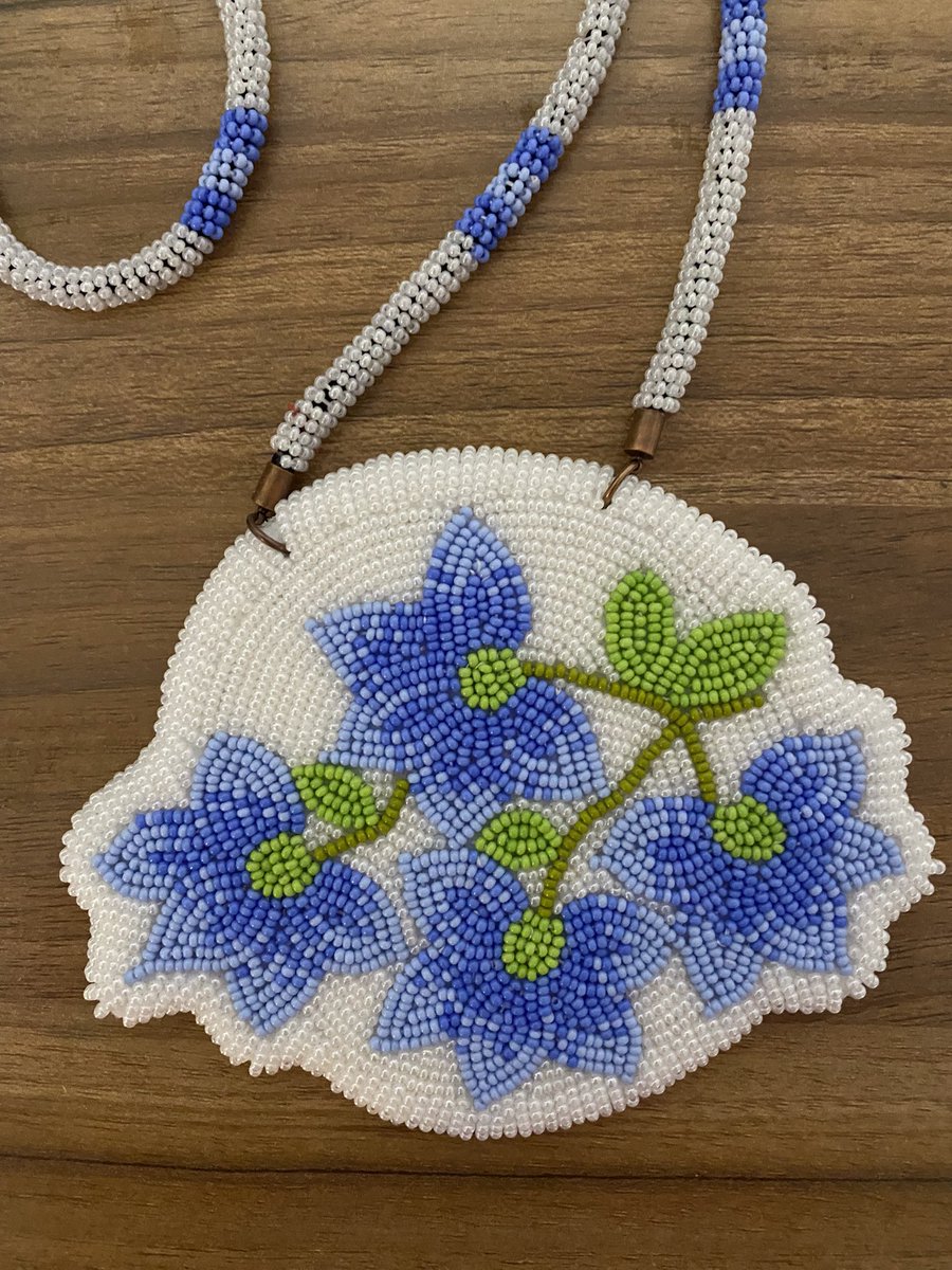 Anthrobeader's tweet photo. New #BeadedFlower Series based on native plants around #Perth #Boorloo
This pendant is one of the more complicated ones I’ve done so far design wise. I really like how it turned out though.
Round 5
Blue
#ScaevolaAemula
#FanFlowers https://t.co/0SOAm1c57r