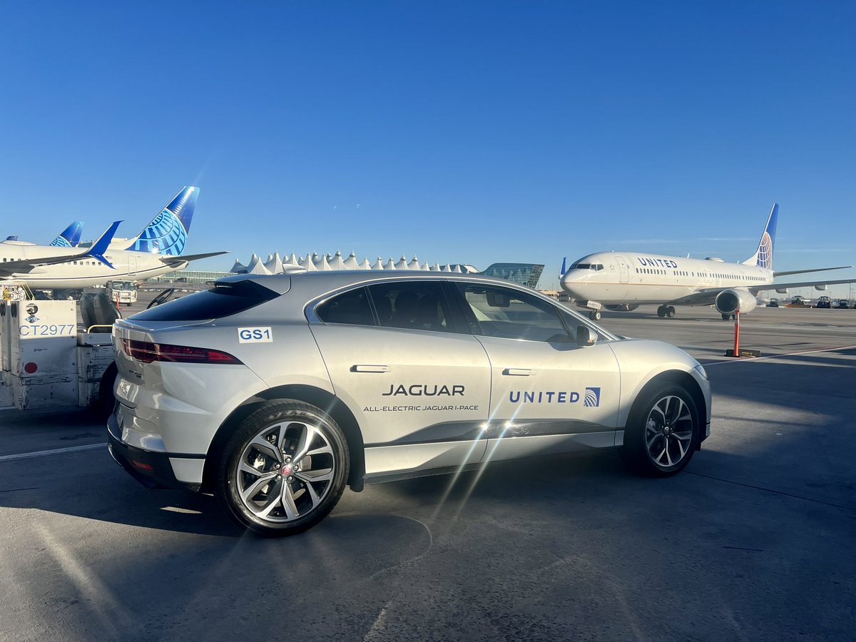 What a beautiful day @DENAirport as @united welcomes back our top notch tarmac transfer services with this stunning @JaguarUSA for our valued #GlobalServices customers! @weareunited  @raeindenver @JJonusUA @jwartner8 @jonathangooda @alexanderdorow