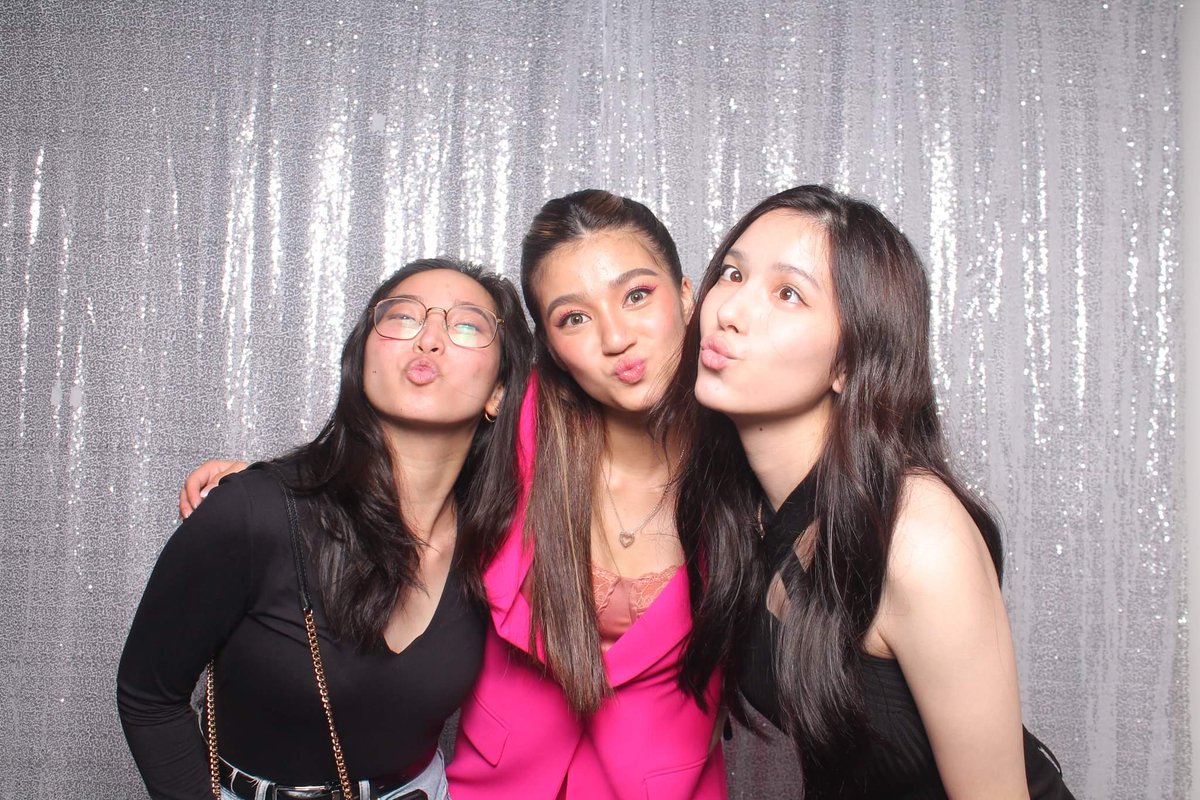 bllmrno's tweet photo. pretty besties <33

#BelleMariano | #AnInconvenientLove https://t.co/DO2bIX8r6u