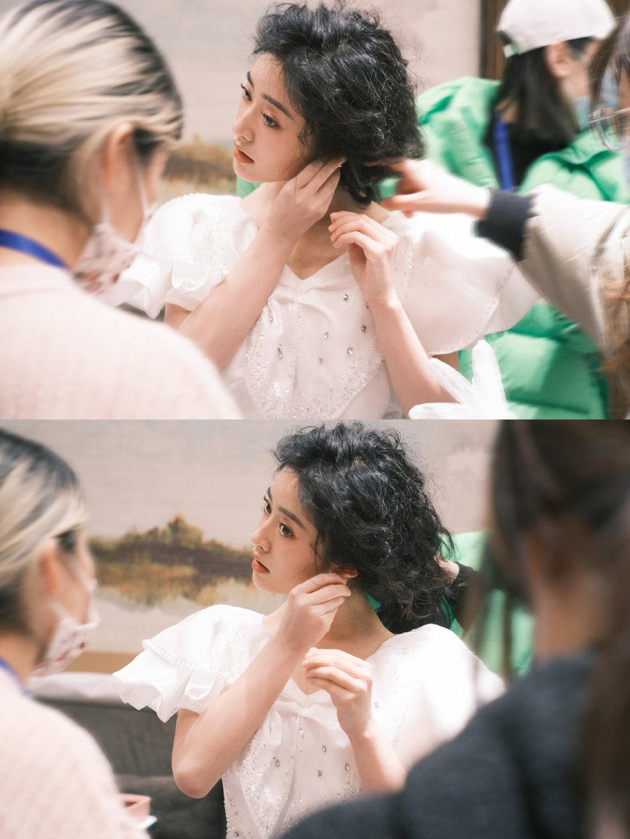 PHmooncakes's tweet photo. SHEN YUE Studio weibo update 2.25.23

 Relive the romance and pay tribute to the classics 💐 The tidbits are falling [Class has started] 👰

#InfiniteTranscendenceClass 
#memoriesbeyondhorizon 
#ShenYue 
#沈月 https://t.co/w5sSwkuIIG