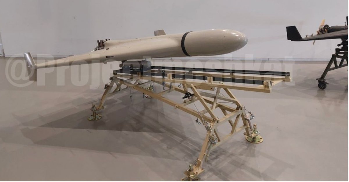 #Iran #Russland Neue Bilder der #Shahed136 kamikaze drone auf leichter Abschussrampe. Im Hintergrund Shahed131. #drones #Drone #Konflikt #UkraineWar #Dronenkrieg #dronewars