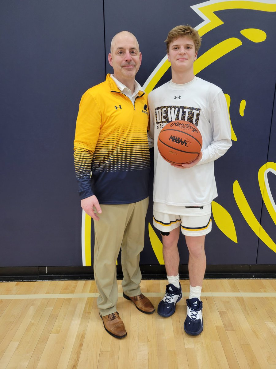 DeWitt Athletics tweet media