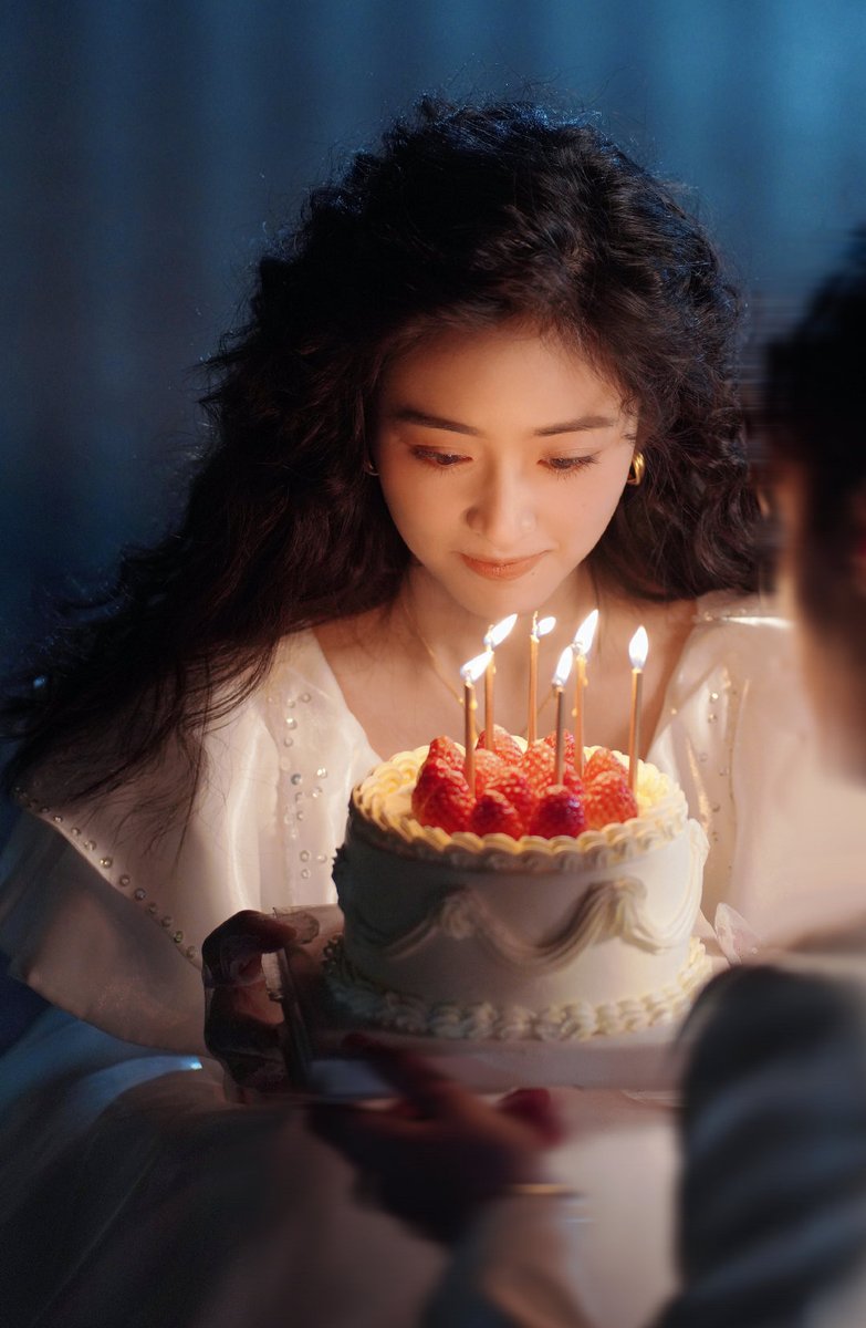 PHmooncakes's tweet photo. Beautiful birthday girl/Gorgeous bride. 👰💐

#InfiniteTranscendenceClass 
#memoriesbeyondhorizon 
#ShenYue 
#沈月 https://t.co/LTvrYDPkh4