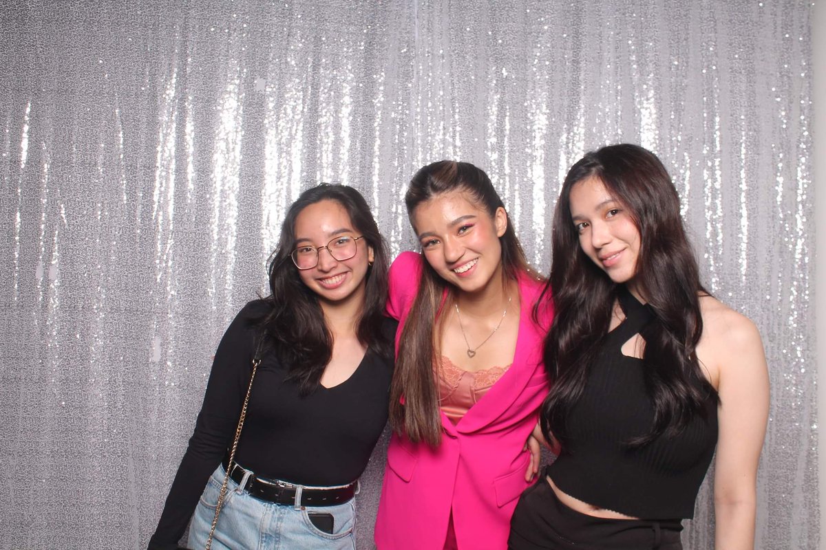 bllmrno's tweet photo. pretty besties <33

#BelleMariano | #AnInconvenientLove https://t.co/DO2bIX8r6u