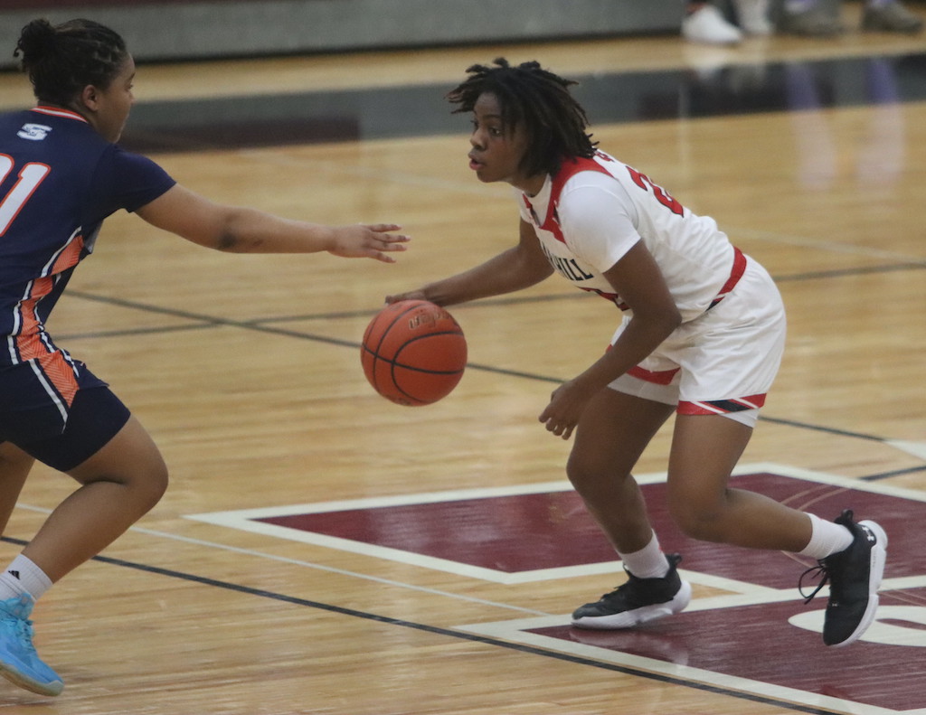cedarhillisd's tweet photo. @CedarHillGBB advances to the Regional Championship Game vs. DeSoto. They'll meet at 1 p.m. Saturday - 180 miles away - in Lufkin. @Cedar_Hill_HS @RecruitTheHill1 @CHLonghorns @geraldhudson @TheCoachNWard 

#TTHL #CedarHillGirlsBasketball https://t.co/rpXtHEm2vi