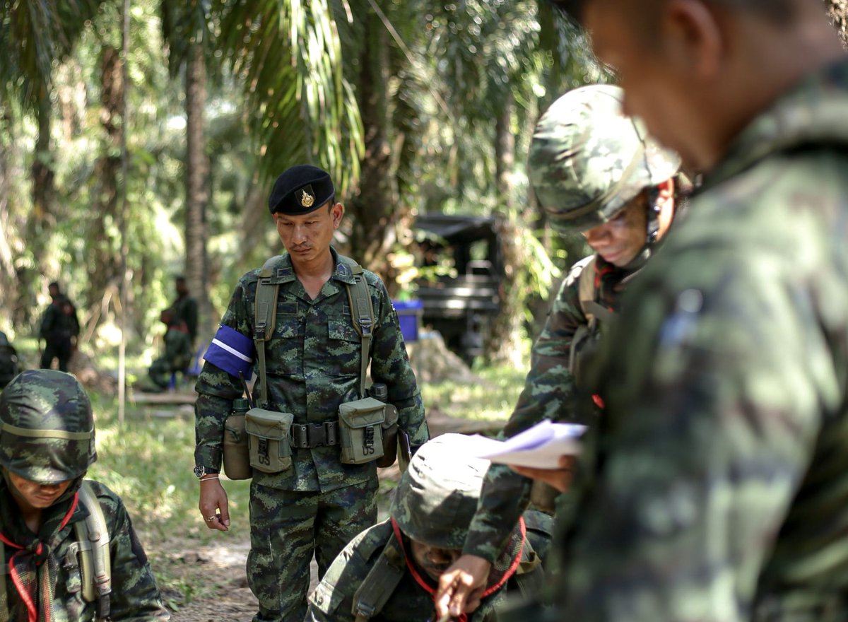 Infantry1000_2's tweet photo. "การฝึกและตรวจสอบเป็นหน่วยกองร้อย (นอกที่ตั้ง) ประจำปี 2566"
  📌 ควบคุมและประเมินผล ร.15 พัน.2 ในภารกิจการเข้าตีในเวลากลางคืน ตั้งแต่การออกคำสั่งยุทธการ การซักซ้อมการปฏิบัติในภูมิประเทศจำลอง ณ พื้นที่การฝึก อ.คลองท่อม จว.ก.บ.

#ศูนย์ประชาสัมพันธ์กองพันทหารราบที่2กรมทหารราบที่15 https://t.co/IhqMI2tOgu