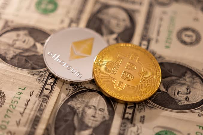 realcryptopro's tweet photo. More Than 130 United States Banks Are Currently Actively Engaged In Cryptocurrency.
#UnitedStates #USA #Cryptocurrency #Bitcoin #Ethereum #Btc https://t.co/y5pYIid4EG