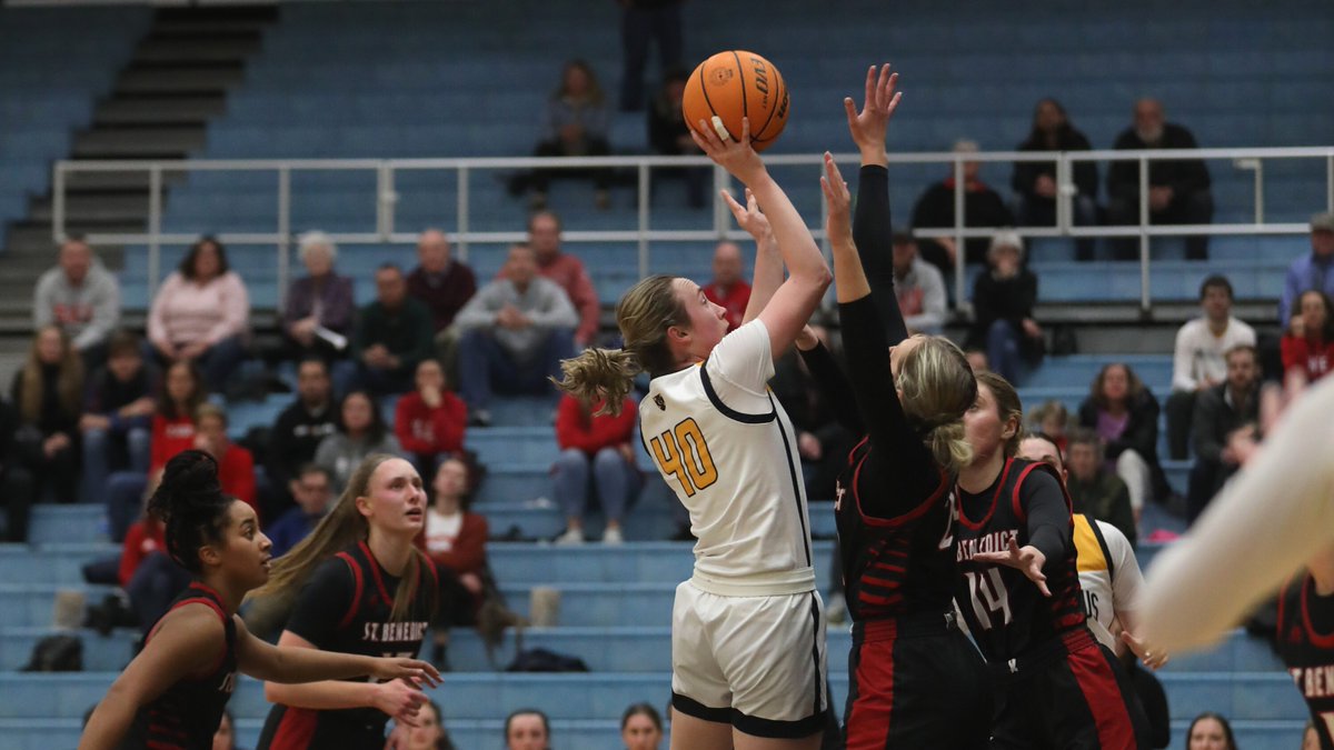 No. 10 @gustavuswbb sets a new MIAC playoff record, scoring 97 points in win over Saint Benedict. The Gusties will host Concordia on Sunday at 2 p.m. for the MIAC Championship. #GoGusties

Recap: athletics.blog.gustavus.edu/2023/02/24/wom…