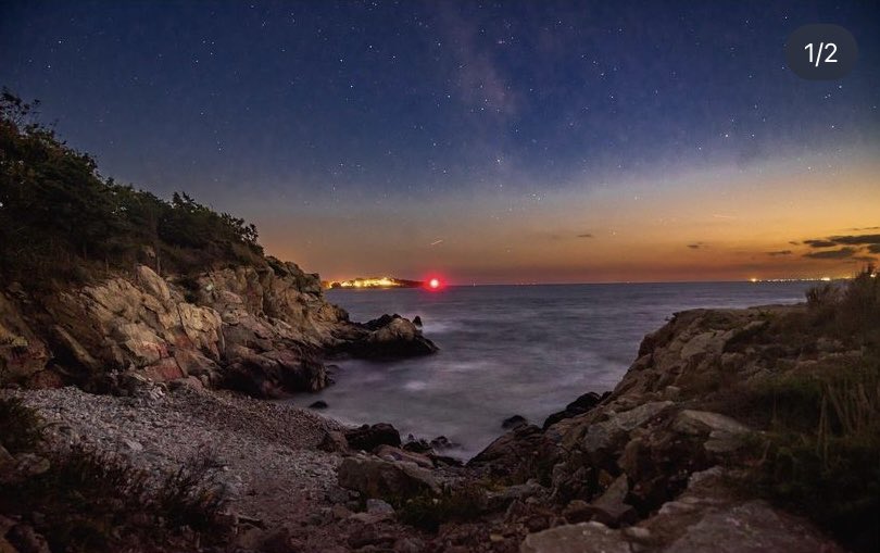 storman_norm33's tweet photo. Sometimes we just need to find a secluded place to take a deep breath and listen to the sounds of nature.  Feel the wind hit our face as we look up to watch the sunset in one direction, and watch the stars and galaxies appear in the night sky. ~Norm Marsh https://t.co/8kuczVSWfv