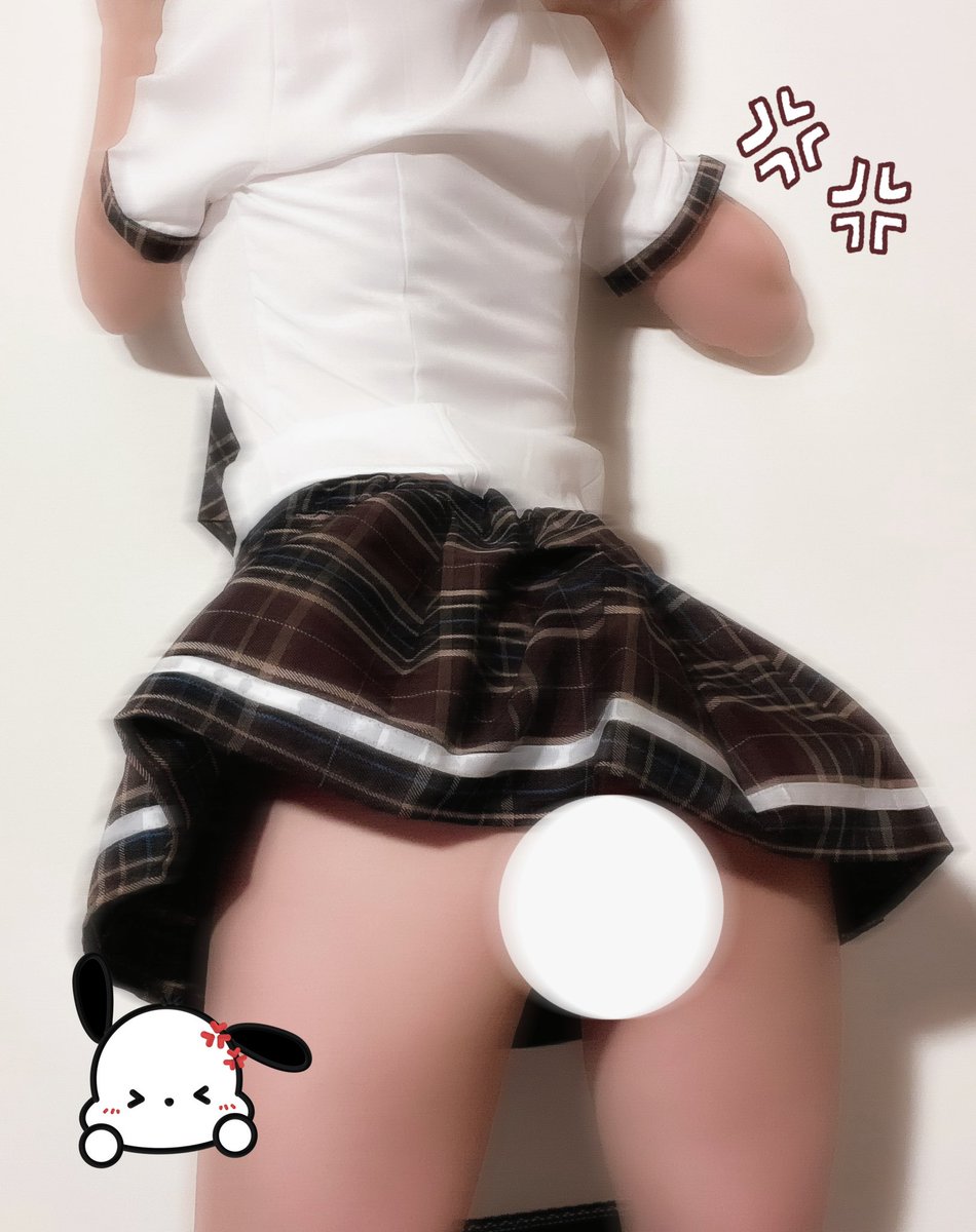 老師壞壞😡🥵
叫我轉身…怎麼就幫我脫下來了😵‍💫 https://t.co/mmfhbzv50P