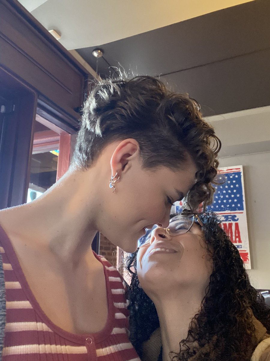 soitsummer's tweet image. my simple sweet nothing🤎