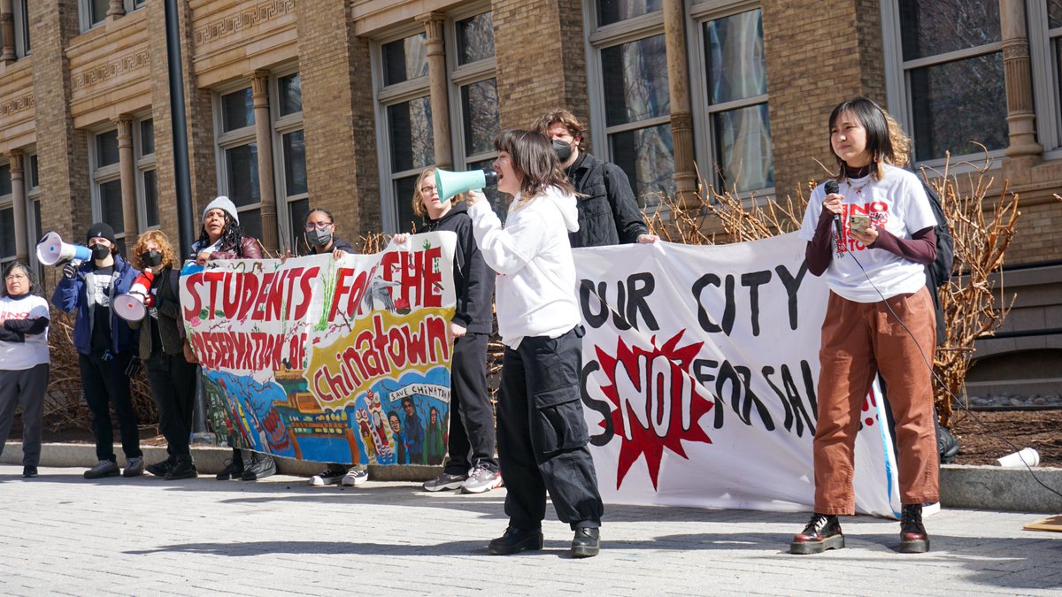 Yesterday, we held our press conference on our sit-in protest that is now over 4 days (and nights)! We are demanding that Drexel commit funds to @SaveUCTownhomes and remove Altman+Adelman from the real estate council. We heard from residents, sit-in protestors, and <a href="/SPOCphilly/">Students for the Preservation of Chinatown (SPOC)</a>!