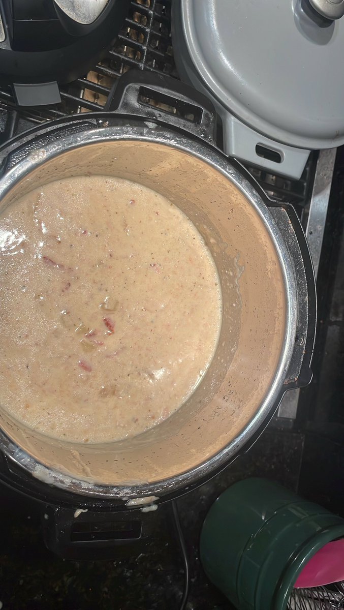 kevinmshea58's tweet photo. Glad I still had my soup recipes saved to get us through these tough times. #LAWinter #LARain https://t.co/Q8ORHI2LIU