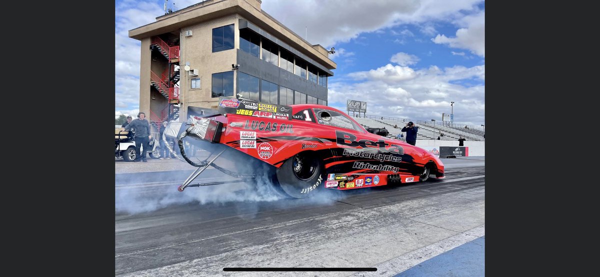 Douggordonraci1's tweet photo. Here in Phoenix for the first Regional of the year! Sure love the look of that #1 #betausa #lucasoil #lucasmb #hoosiertires #ngkracing @Lucas_Oil https://t.co/nPnD7vSgCW