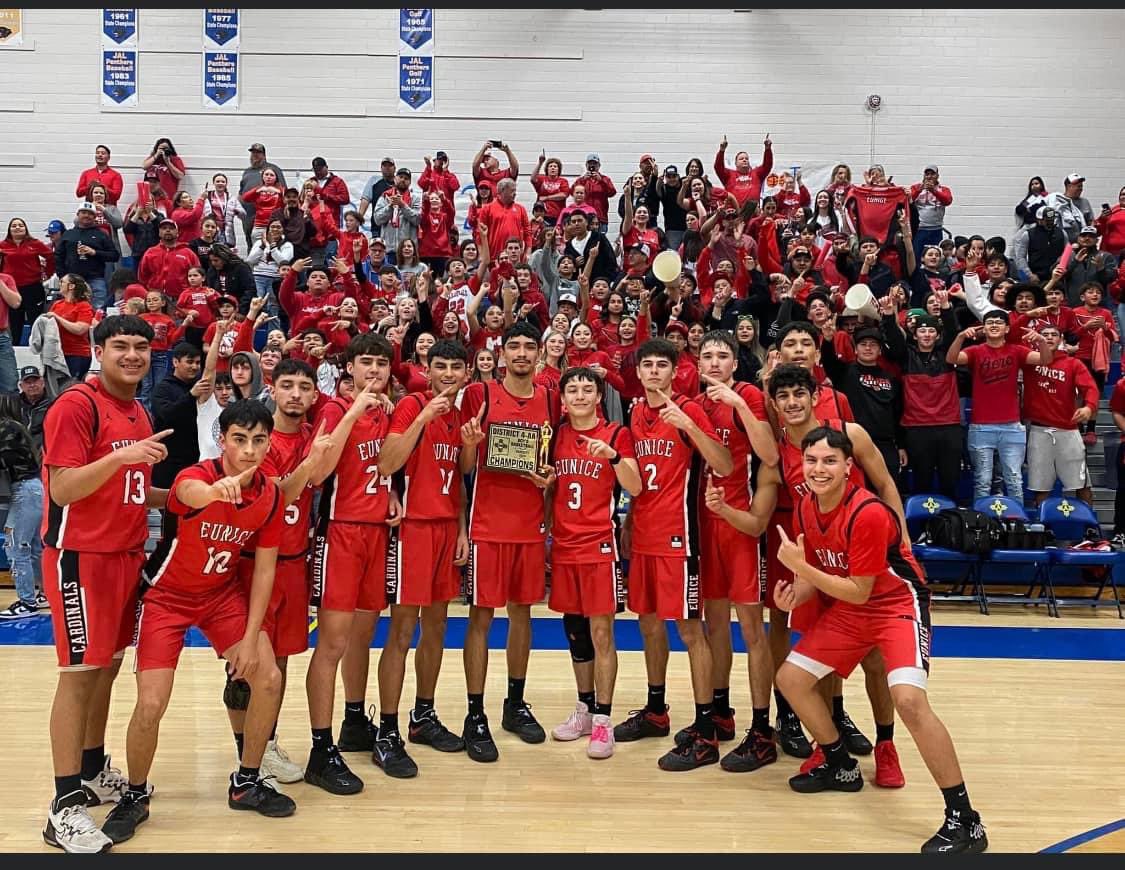 eunice_high's tweet photo. Congratulations to our Eunice Cardinals, District 4-2A Tournament Champs! #CardinalStrong https://t.co/h5PuRVgAYc