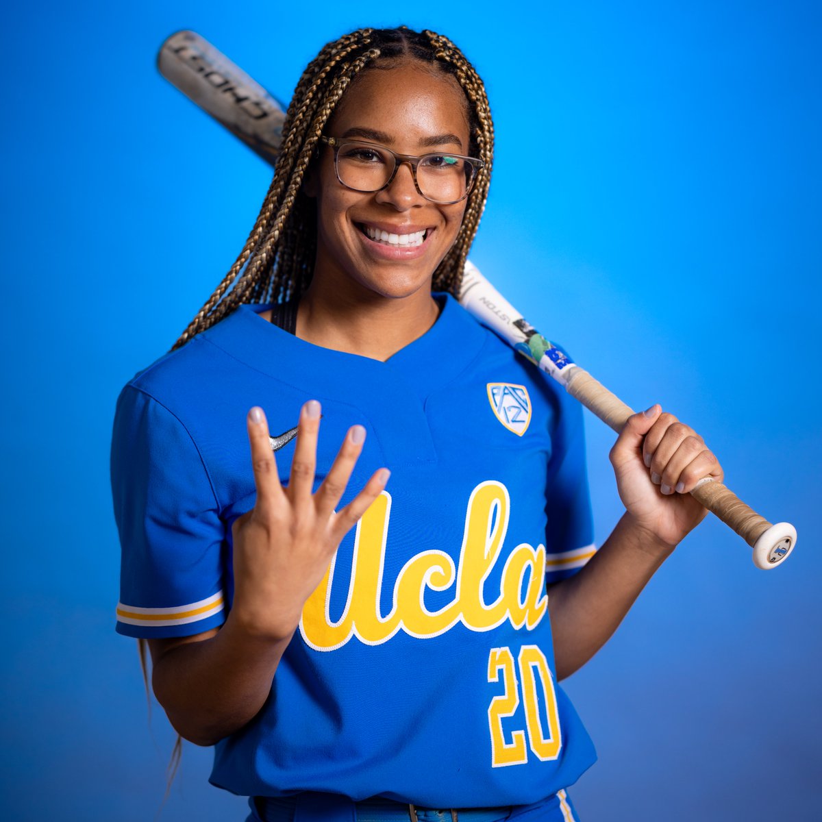 UCLA Softball on Twitter: "Anna lays down a beauty of a bunt to load the bases with no outs! 👀