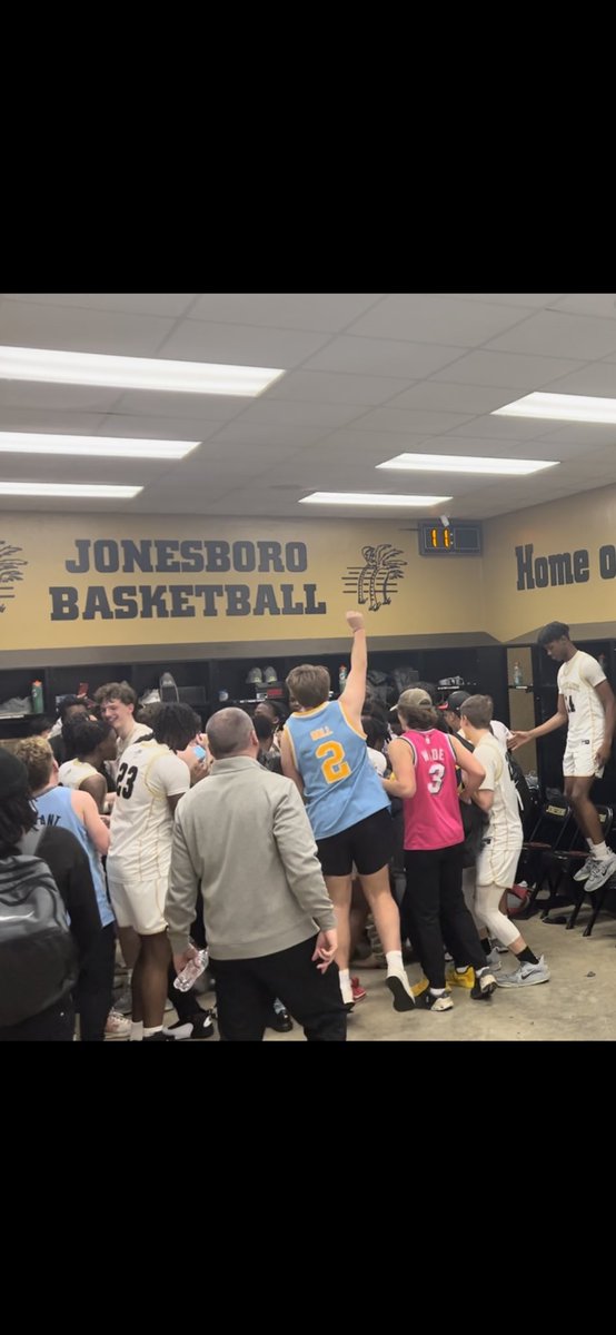 jb_hurricanebb's tweet photo. 🚨C O N F E R E N C E   C H A M P S🚨
C A N E S   W I N   58 - 49

Good Day of Camaraderie with @JHSHurricaneFB before the game and then JPS Fans and Dawg Pound were Incredible!!  #ItsaWEthing https://t.co/f59JhGnq26