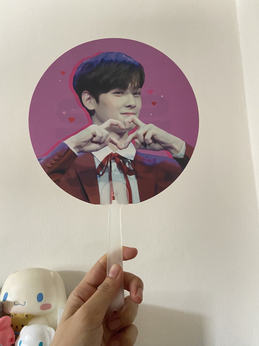 nuvarin00's tweet photo. พัดอึนอูจากบ้าน altair0330 

100รวมส่ง

#อะโรฮ่าเซ็นเตอร์ #ตลาดนัดastro
#CHAEUNWOO #ชาอึนวู https://t.co/yCRotpu9hr